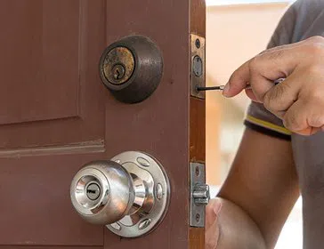 Gallery Locksmith Store Kenilworth, NJ 908-287-5087 Gallery Locksmith Store Kenilworth, NJ 908-287-5087 - 7-Lock-Installation